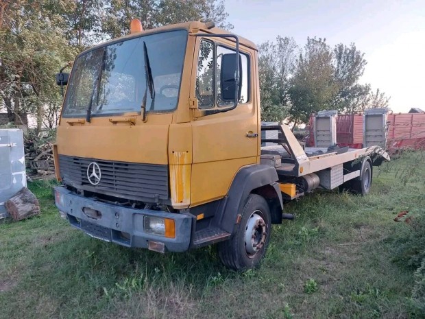 Mercedes 815 gepszllt