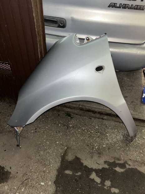 Mercedes A140 Bal els� s�rv�d�