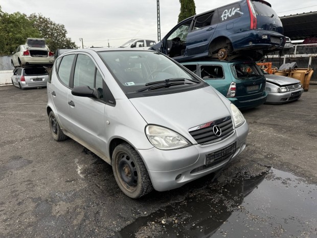 Mercedes A160 bontott alkatrszek