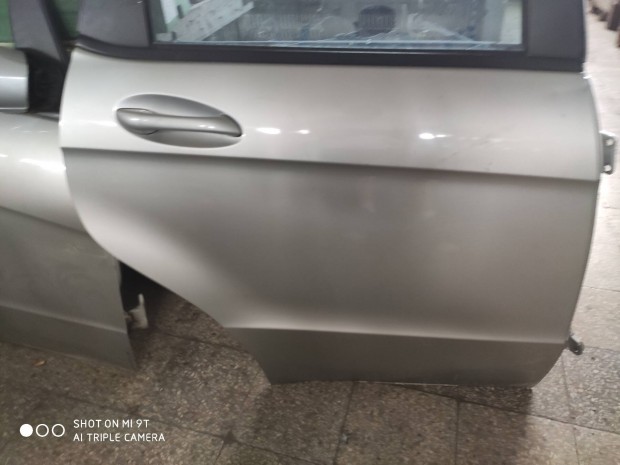 Mercedes A169 ajtók és egyéb alkatrészei