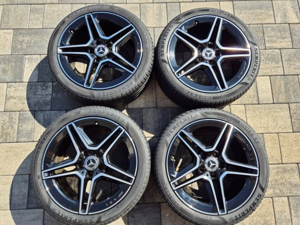 Mercedes AMG 18" alufelni 235/40r18 jszer nyri gumival 