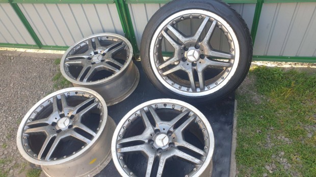 Mercedes AMG 3 db 9,5x19 col Et:60 ,és 1 db 8,5x19 col Et:44