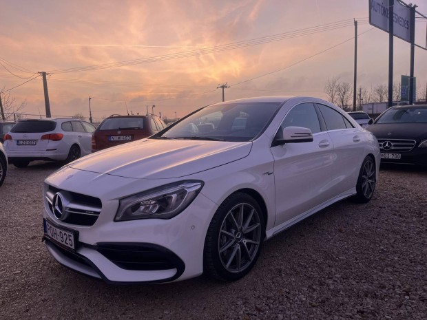 Mercedes-AMG CLA 45 4Matic 7G-DCT Csere-Besz�m�...