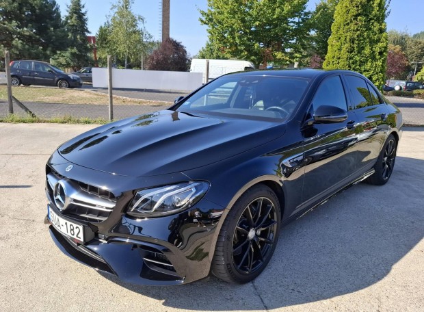 Mercedes-AMG E 63 4Matic+ 9G-Tronic Gyri garan...