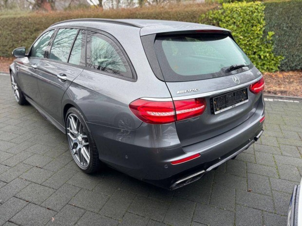 Mercedes-AMG E 63 S T 4Matic+ 9G-Tronic Srls...