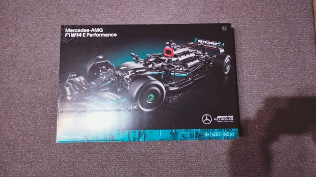 Mercedes AMG F1 W14