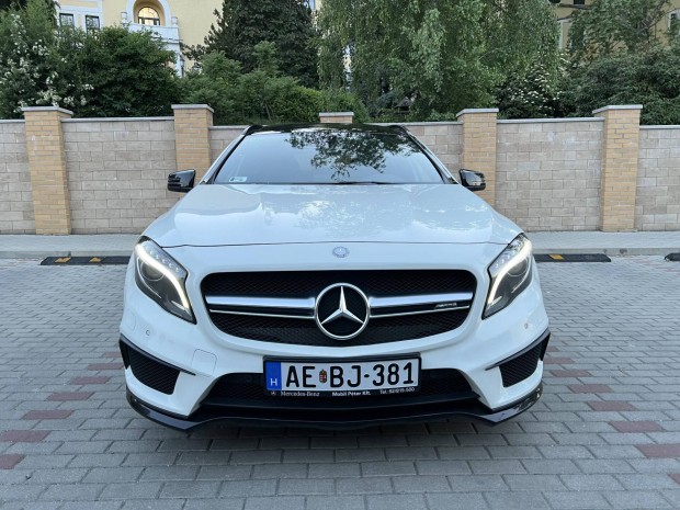 Mercedes-AMG GLA 45 amg 4matic performance