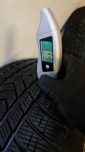 Mercedes AMG Gle R21-es kerkszett tli gumikkal 275/45, 315/40