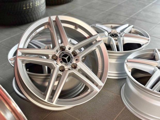 Mercedes AMG Style 17" 5x112 alufelni 17 coll W204 W205 A B C CLA