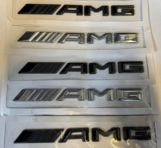 Mercedes AMG felirat matrica jel