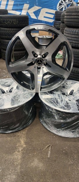 Mercedes AMG gyári 10x21 ET46 frissen felújítva karcosság miatt!!