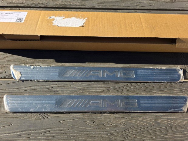 Mercedes AMG gyri alu kszbborts