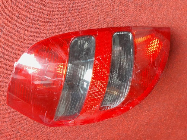 Mercedes A 150 hátsó lámpa
