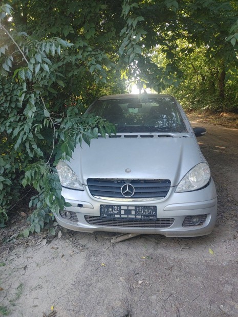 Mercedes A_W169_1.5 benzin, alkatr�sznek elad�