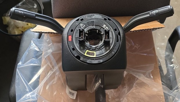 Mercedes A (W177), B (W247), CLA, GLA korm�nykapcsol� modul -