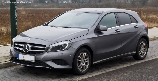 Mercedes A osztály W176 belső oldalsó fekete kárpitok kárpit
