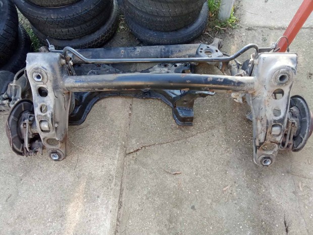 Mercedes A oszt�ly w168 h�ts� h�d , fut�m�