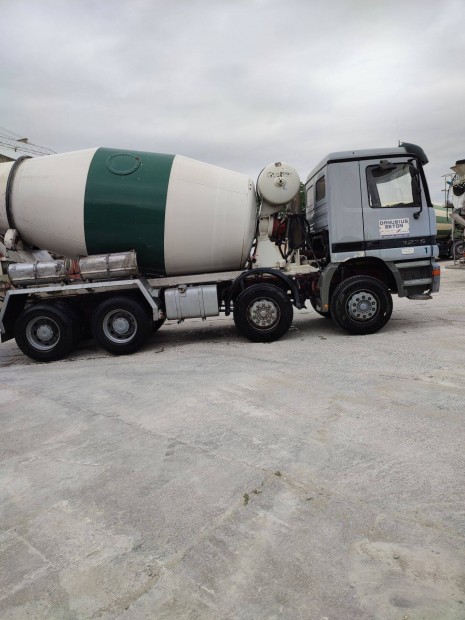 Mercedes Actros 3236 betonmixer