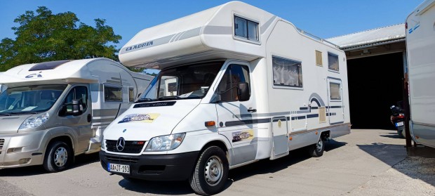 Mercedes Adria Lakaut