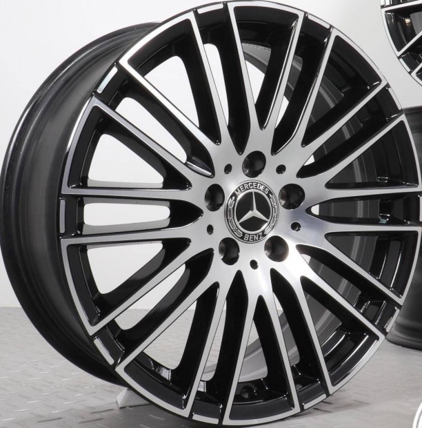 Mercedes Amg 18 coll eredeti gyári alufelni felni alufelnik felnik