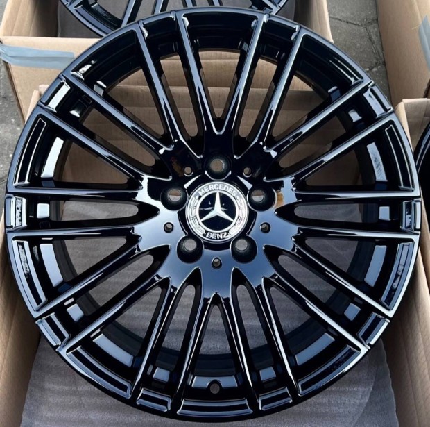 Mercedes Amg 18 coll eredeti gyári alufelni felni alufelnik felnik Aa