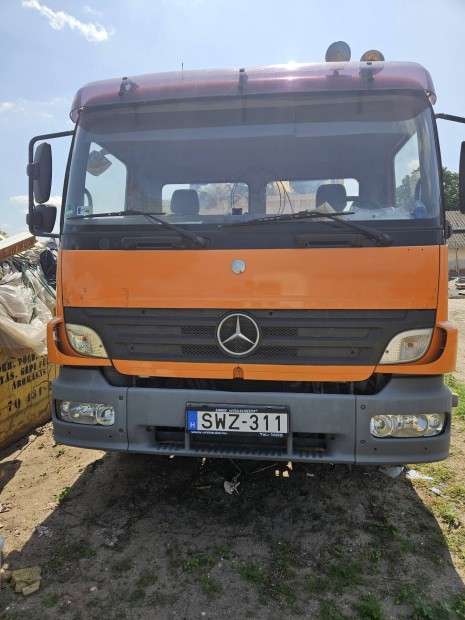 Mercedes Atego Gergen 9t láncos konténer szállito