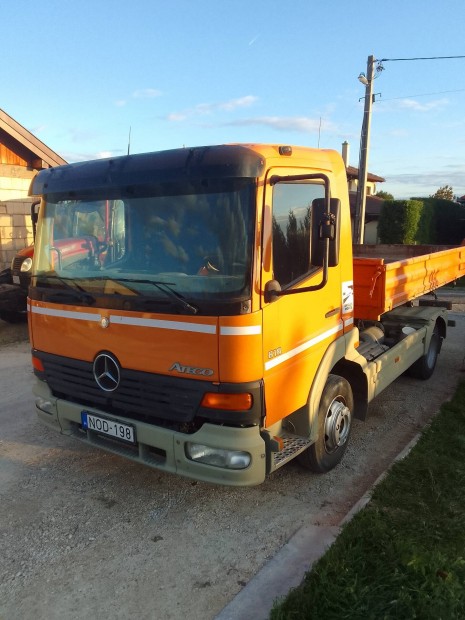 Mercedes Atego billencs eladó