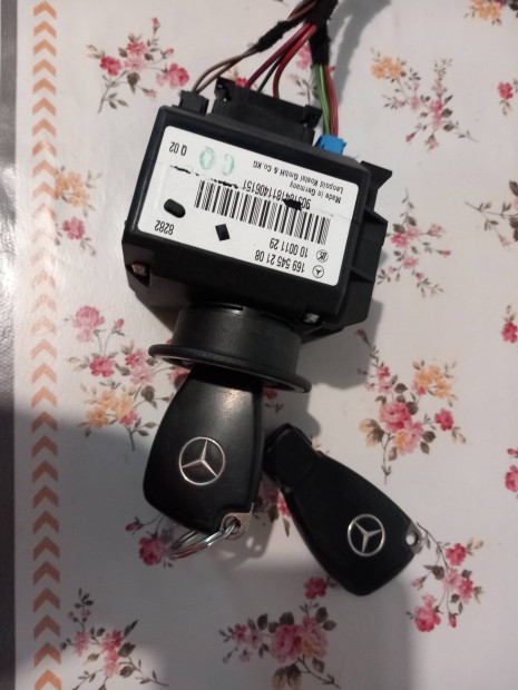 Mercedes B 180 2.0 Cdi Gyújtáskapcsoló kettő kulcsal