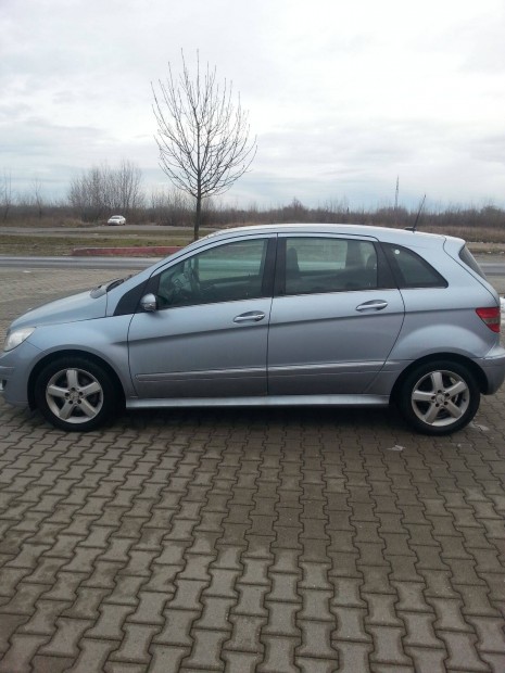Mercedes B 180 dizel alkatrsz