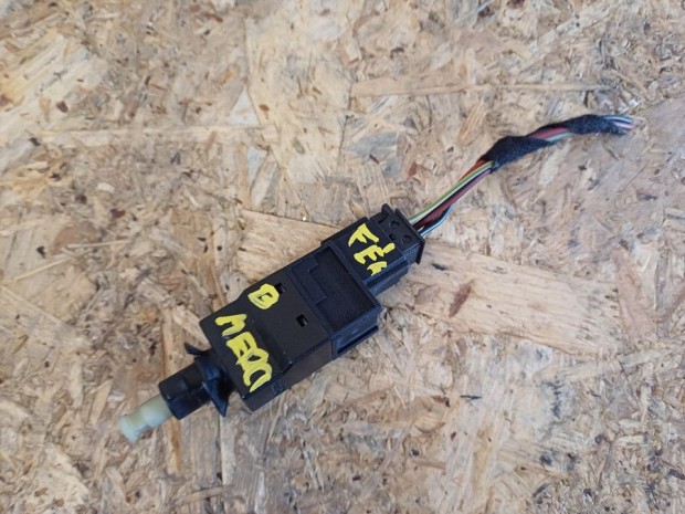 Mercedes B Class W245 (2005-2011) F�kped�l Kapcsol�