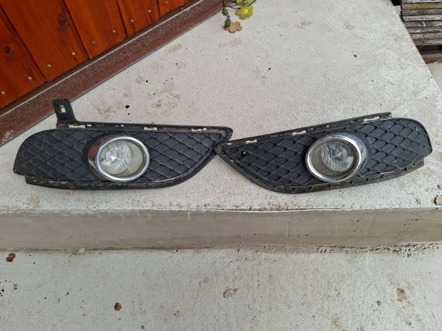 Mercedes B-Class W246 els� k�dl�mp�k,elad�k, hib�tlan!