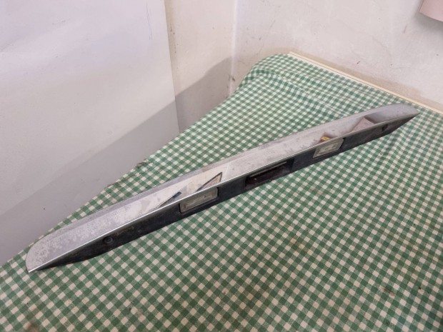 Mercedes B osztly W246 Csomagtrajt kilincs dszlc rendszmtbla vi