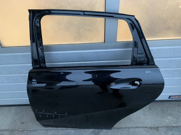 Mercedes B osztály W246 bal hátsó ajtó 2012-2018 képeken lá