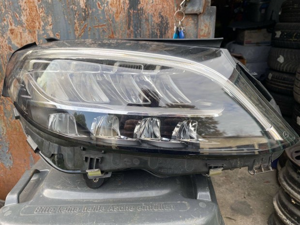 Mercedes Benc W205 c-osztly jobb els Led fnyszor a2059062206