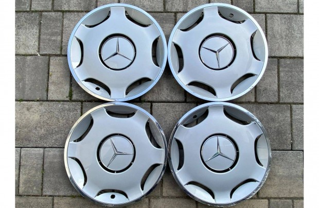 Mercedes Benz 124 Disztárcsa , Gyári ! 15"