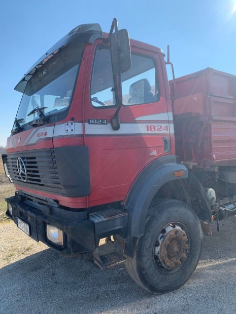 Mercedes-Benz 1824 Terepes Tehergpkocsi