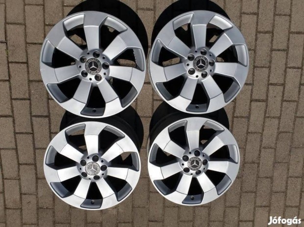 Mercedes-Benz 18-as gyri alufelnik, r alatt: