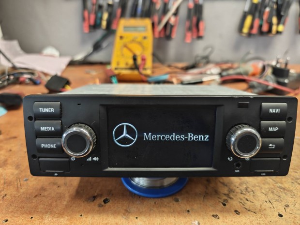 Mercedes Benz 1din gy�ri multim�dia