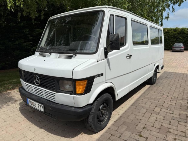 Mercedes-Benz 207 D Friss műszaki