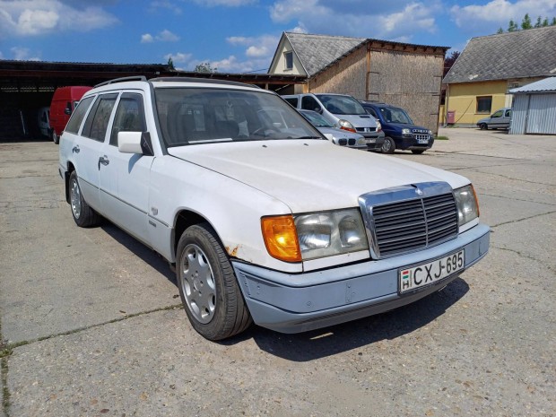 Mercedes-Benz 250 TD