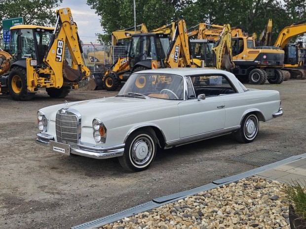 Mercedes-Benz 250 W111 coupe 250SE német autó 2...