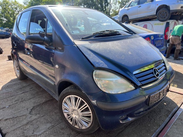 Mercedes-Benz A140 (2001) 1.4i 166940 Alkatrészek #M2852