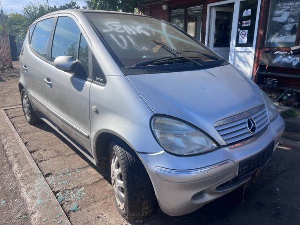 Mercedes-Benz A140 (2001) 1.4i 166940 Alkatrszek #M3171