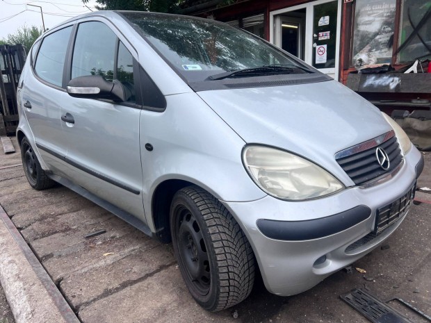 Mercedes-Benz A140 (2004) 1.4i 166940 Alkatrészek #M3012