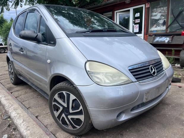 Mercedes-Benz A170 (1999) 1.7D 668940 Alkatrészek #M2874