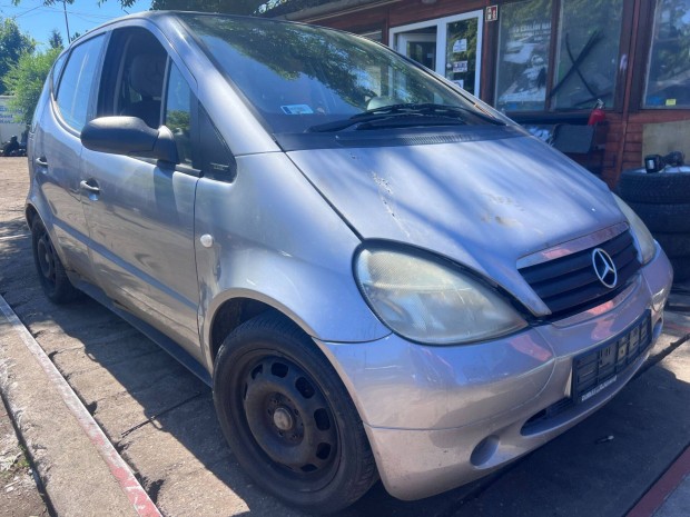 Mercedes-Benz A170 (2000) 1.7D 668940 Alkatrészek #M2838
