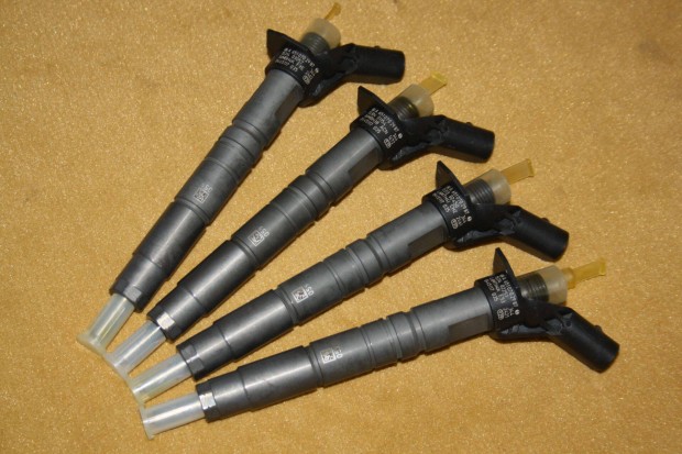 Mercedes-Benz A6510702987 Porlaszt� 0445117035