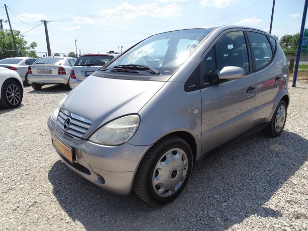 Mercedes-Benz A 160 Elegance Vonóhorog!