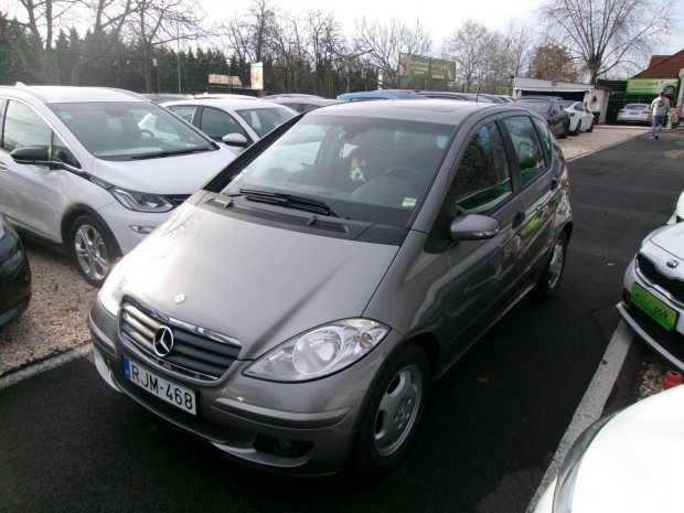 Mercedes-Benz A 170 Classic Autotronic Pano+.F...