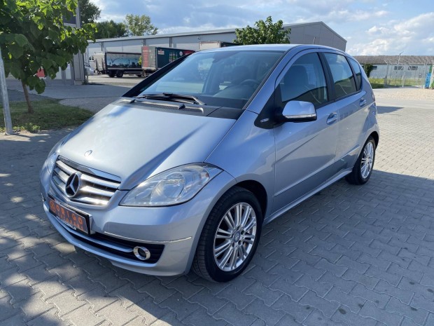 Mercedes-Benz A 180 Blueefficiency Elegance Szé...